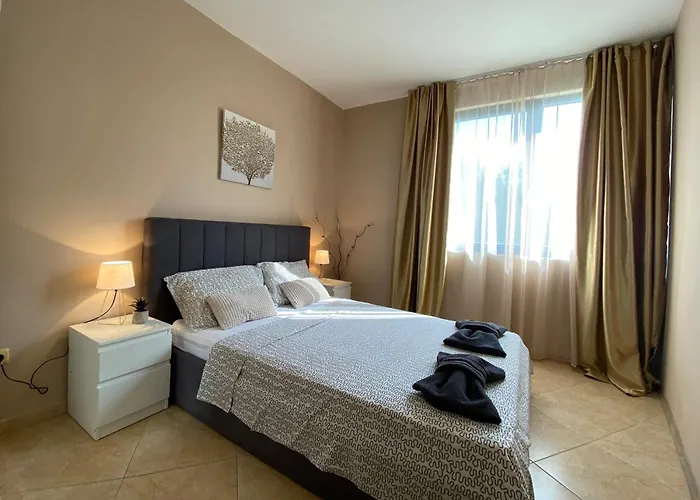 Two Bedroom In Trakia Sunny アパート